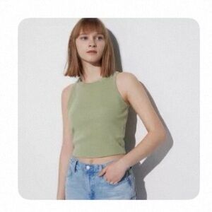 Uniqlo RIBBED CROPPED BRA TOP